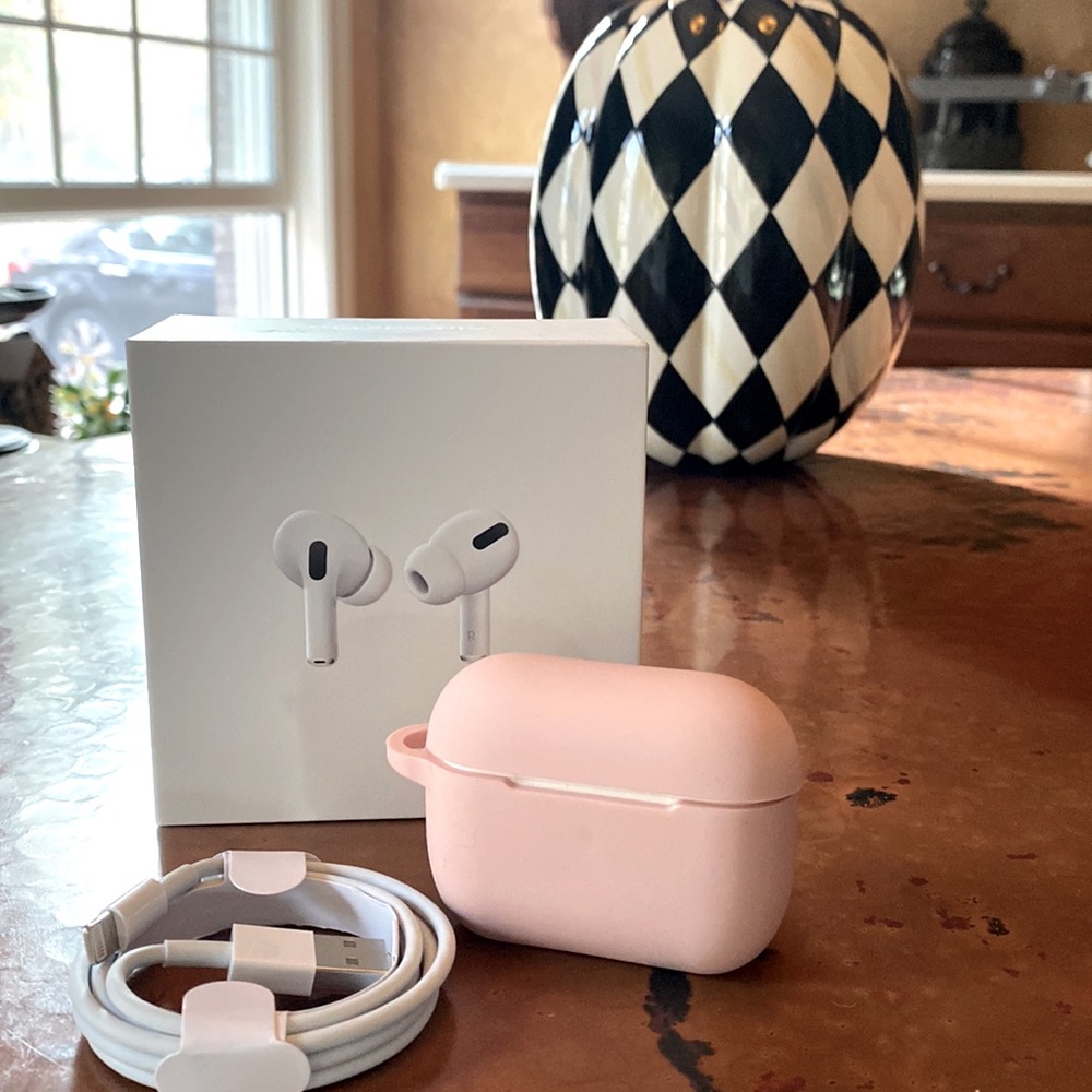 🍎 ORIGINAL APPLE AIRPODS PRO !! 🍎 Barely used